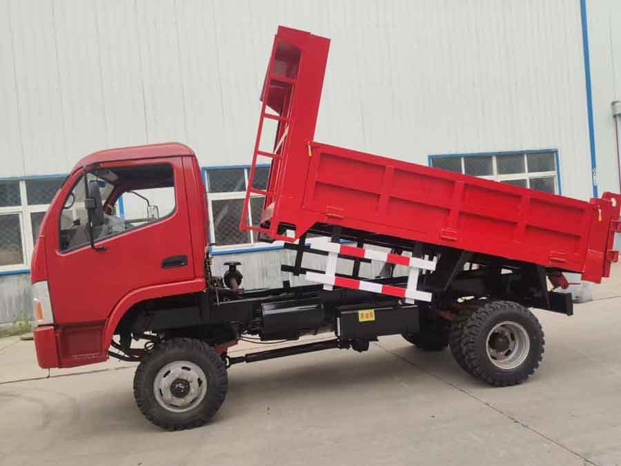 隨車挖運(yùn)輸車